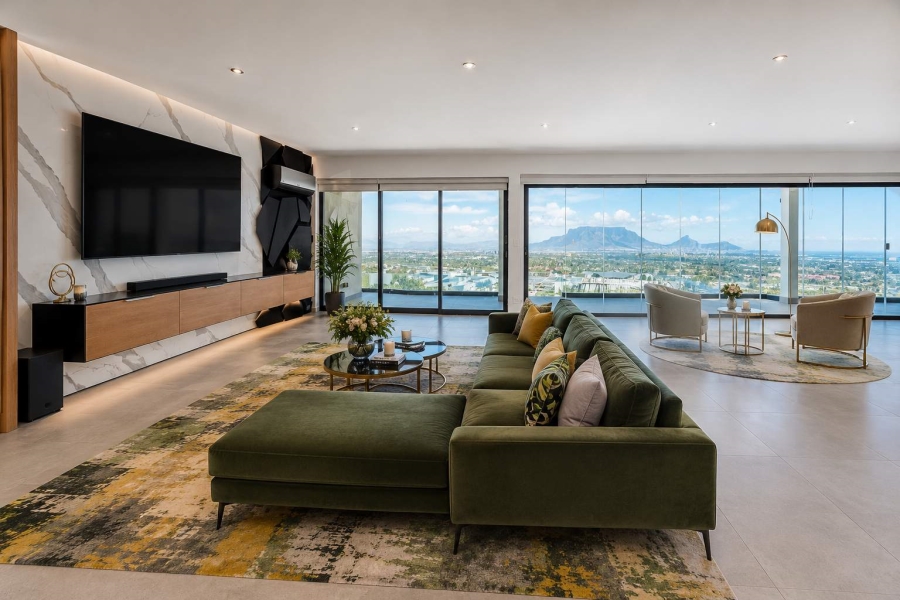 5 Bedroom Property for Sale in Baronetcy Estate Western Cape